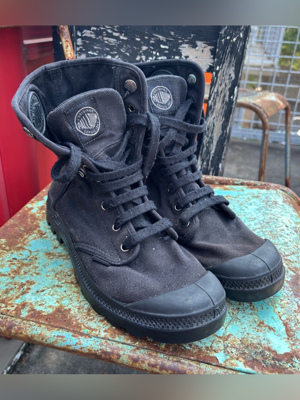 Pre-owned Women's Palladium Black Canvas High-Top Lace Boots, US Size 10
